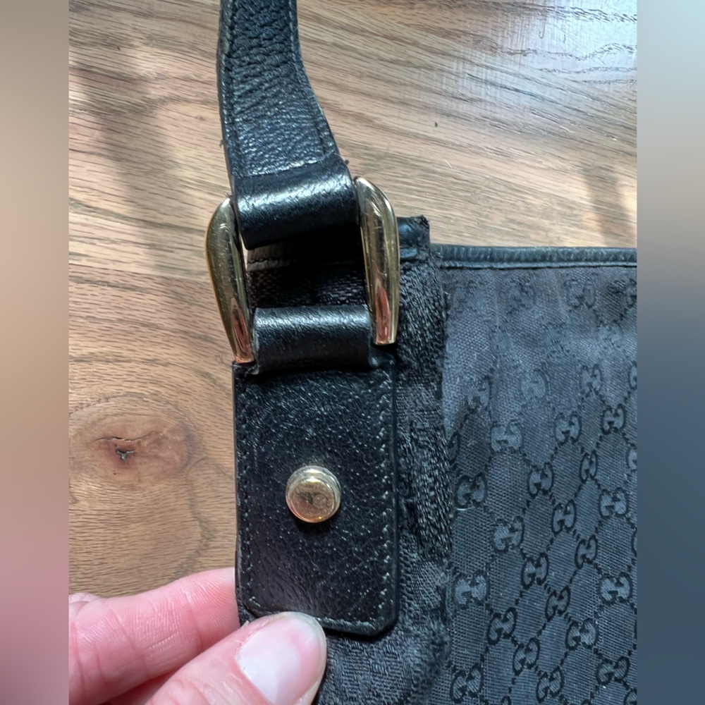 Gucci Abbey Canvas Crossbody - Picture 10 of 17